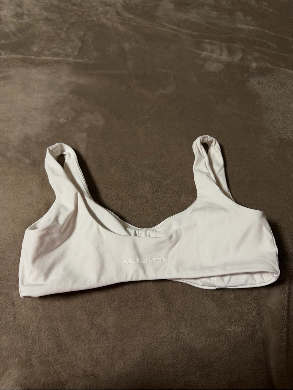 Alphalete White Scoop Neck Sports Bra Tank